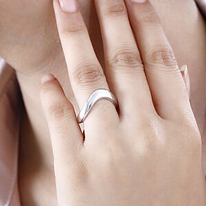 Band Ring in 10K White Gold (Size 10.0) 5 Grams (Del. in 10-12 Days)