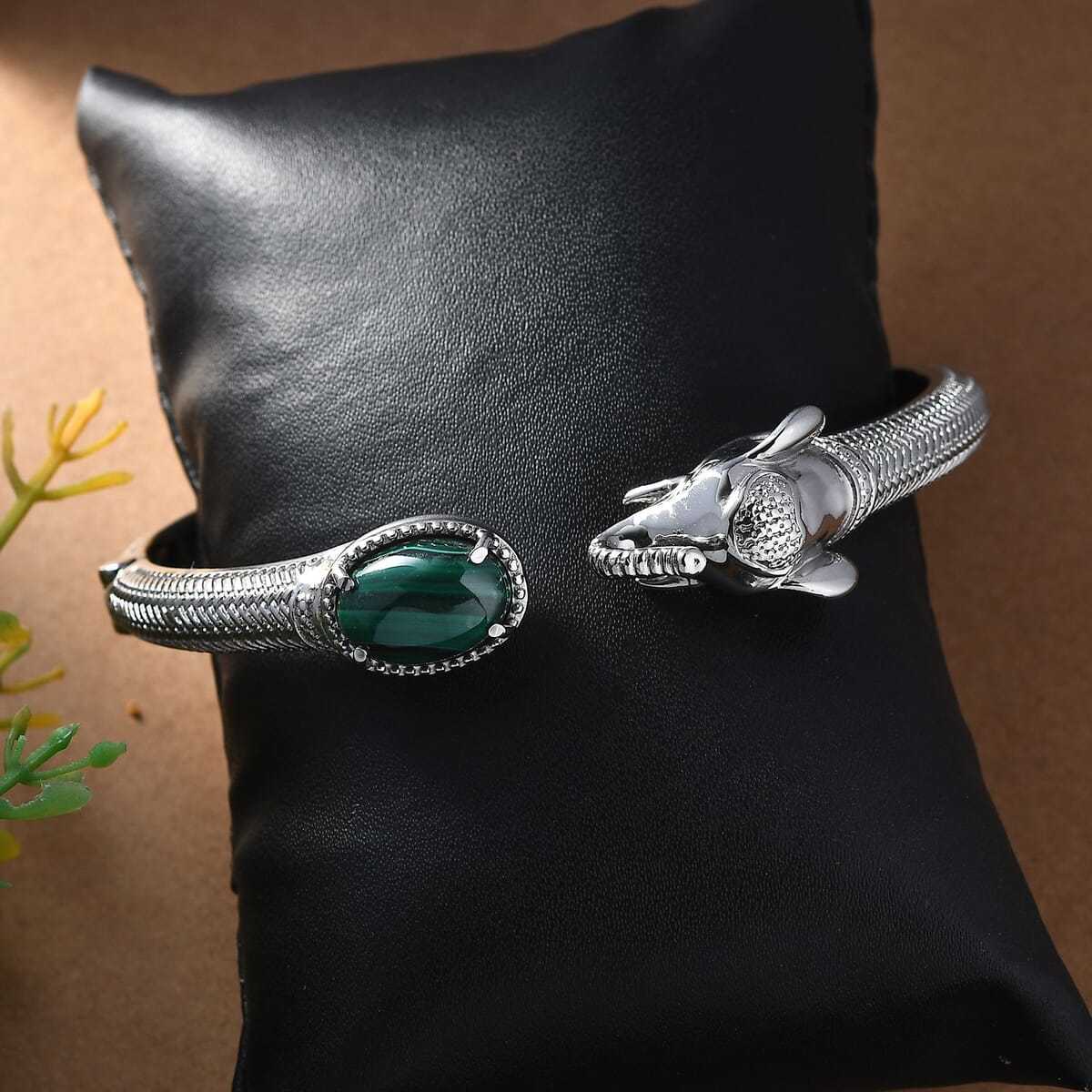 African Malachite 5.85 ctw Elephant Cuff Bracelet in Stainless Steel (7.50 In) image number 1