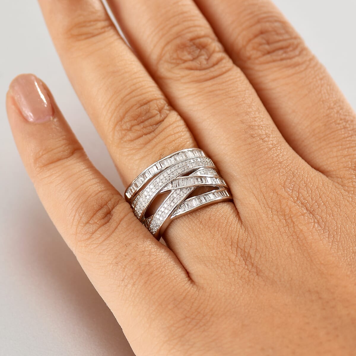 D'Joy Diamond 0.90 ctw Crossover Bridge Ring in Rhodium Over Sterling Silver (Size 10.0) image number 2