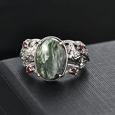 Siberian Seraphinite and Mozambique Garnet 5.90 ctw Ring in Platinum Over Sterling Silver (Size 10.0)