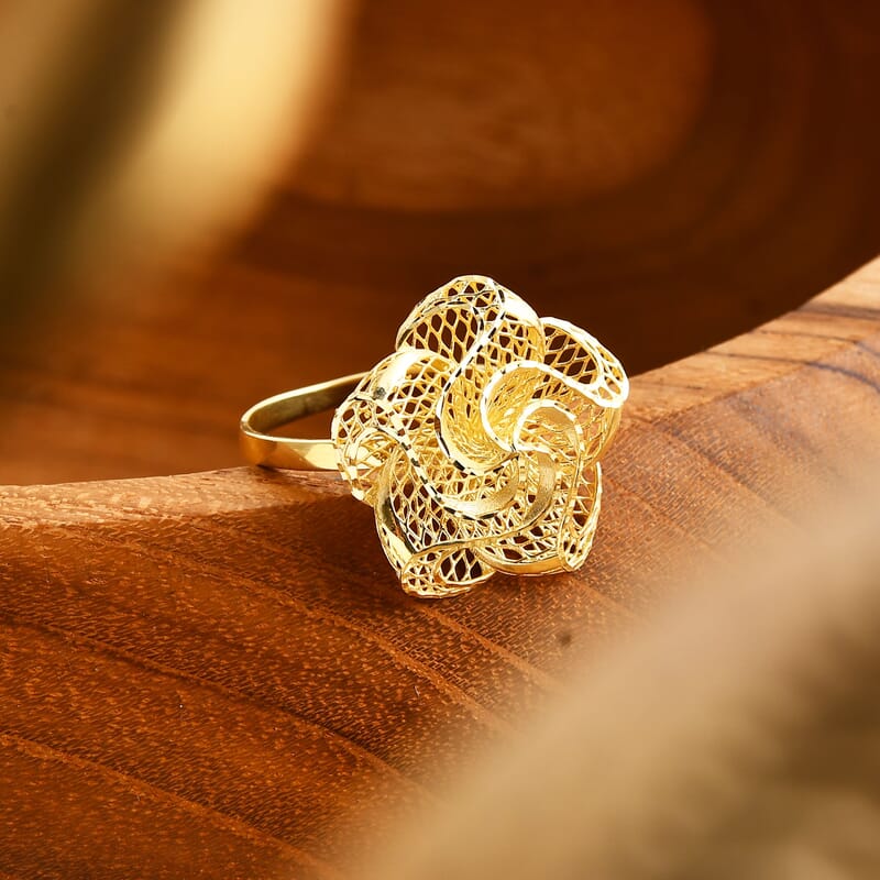 Blooming Flower Ring in 10K Yellow Gold (Size 9.0) 2.30 Grams