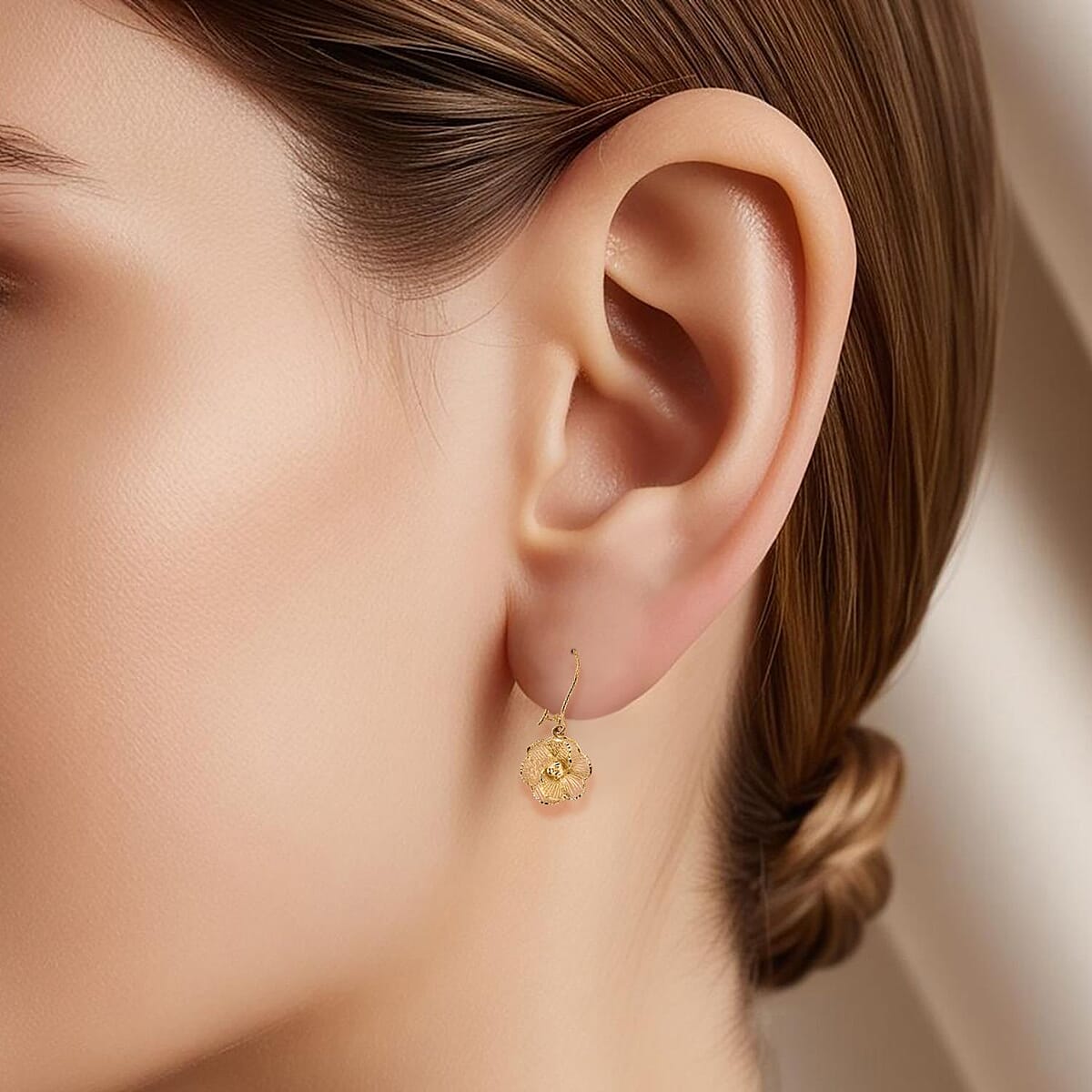 Blooming Flower Earrings in 10K Yellow Gold 1.25 Grams image number 2