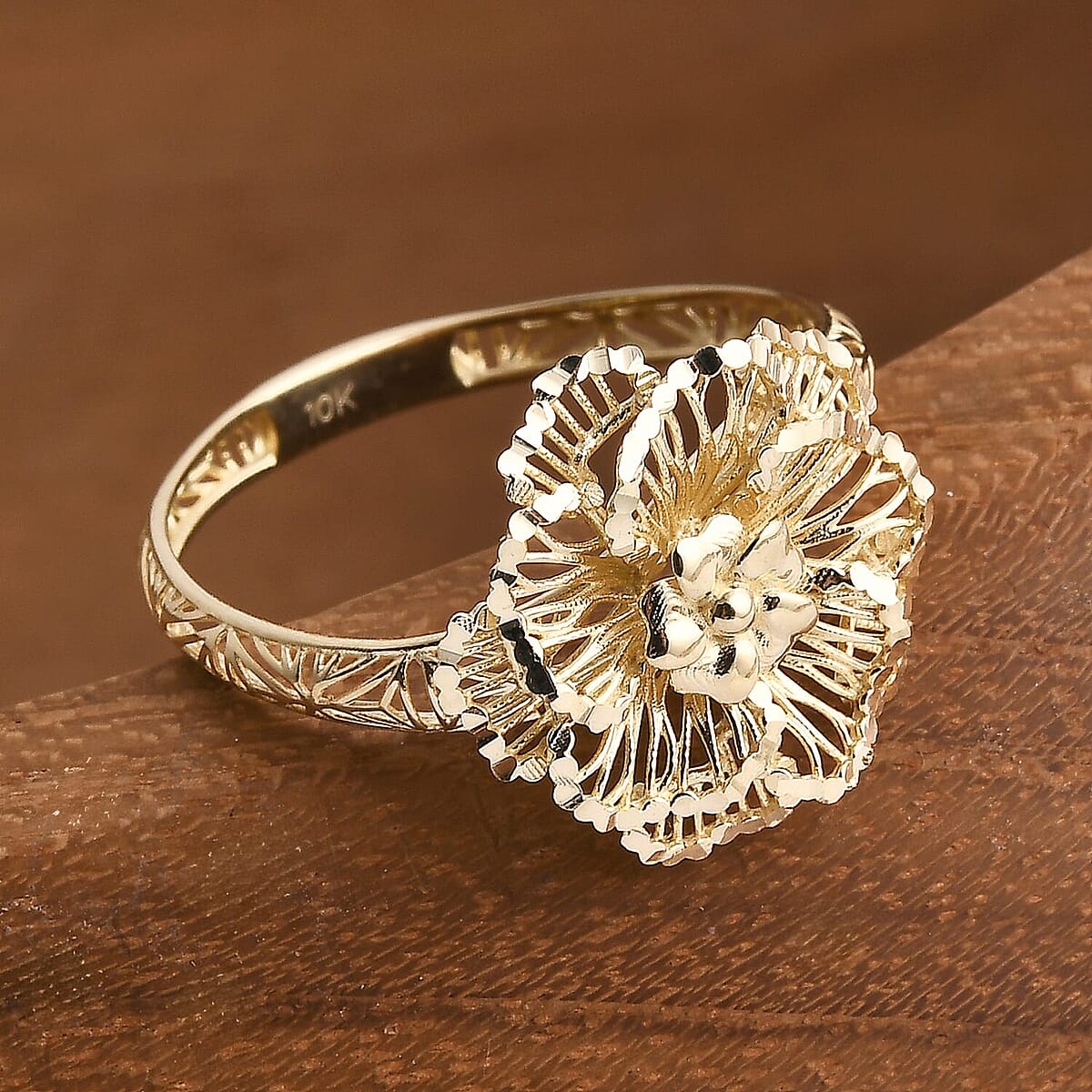 10K Yellow Gold Floral Ring 1.60 Grams(Size 7.0) image number 1