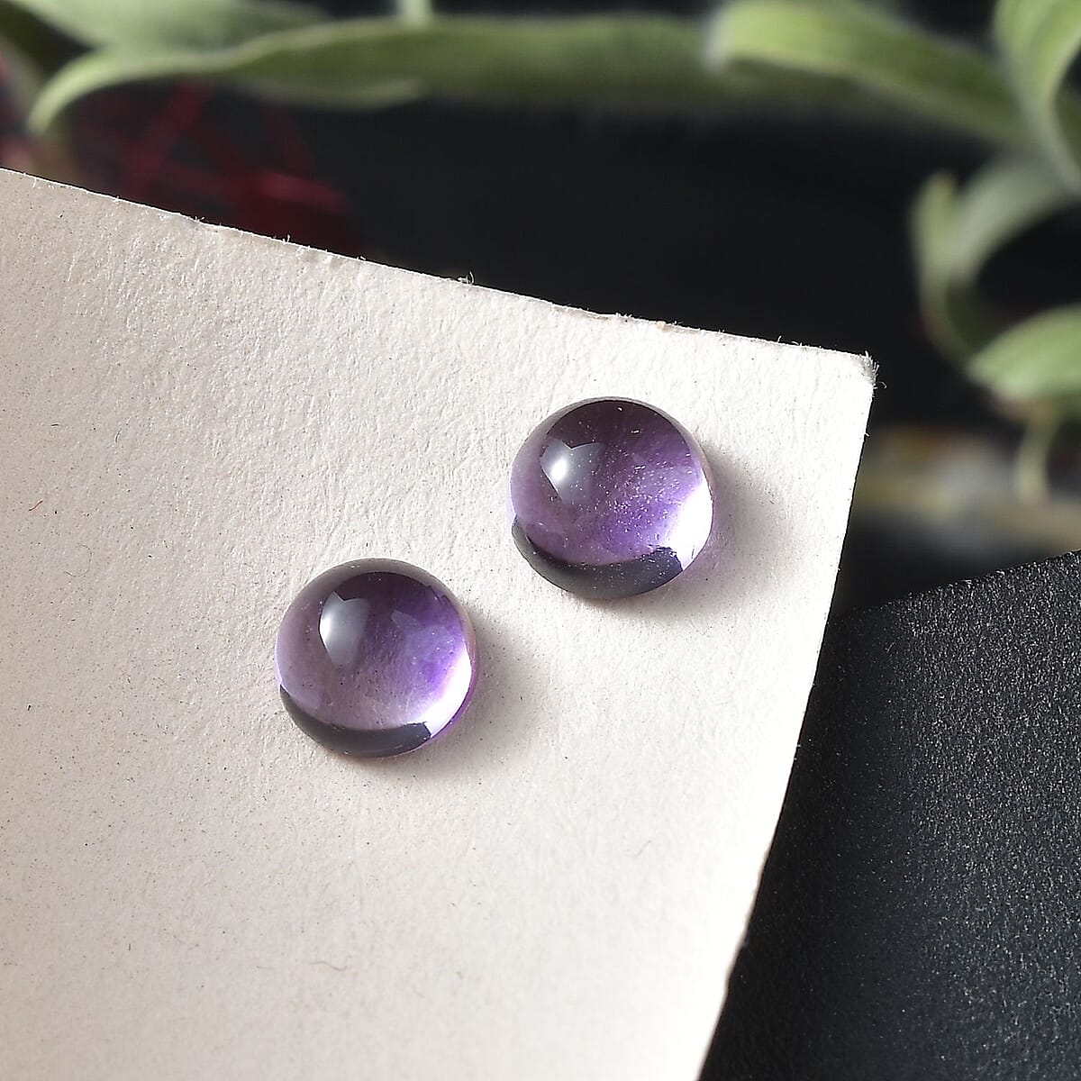 AA African Amethyst Set of 2 (Rnd 5 mm) 0.88 ctw Loose Gemstone image number 1
