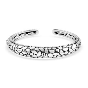 Bali Legacy Sterling Silver Pebble Texture Cuff Bracelet (6.50 In) 31.61 Grams
