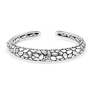 Bali Legacy Sterling Silver Pebble Texture Cuff Bracelet (8.0 In) 33.09 Grams