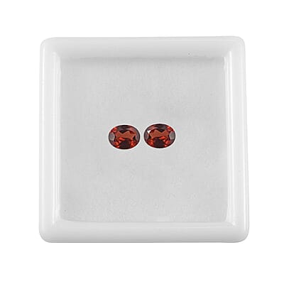 Set of 2 Mozambique Garnet (Oval 5x4 mm) 0.64 ctw Loose Gemstone