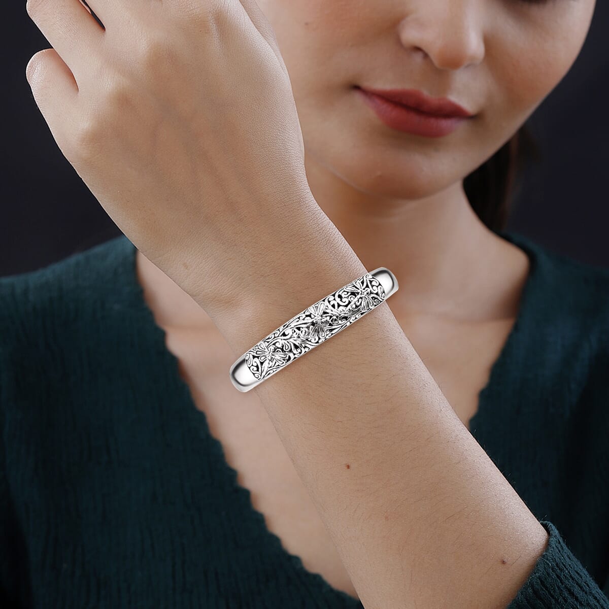 Bali Legacy Sterling Silver Dragonfly Cuff Bracelet (7.25 In) 29.96 Grams image number 2