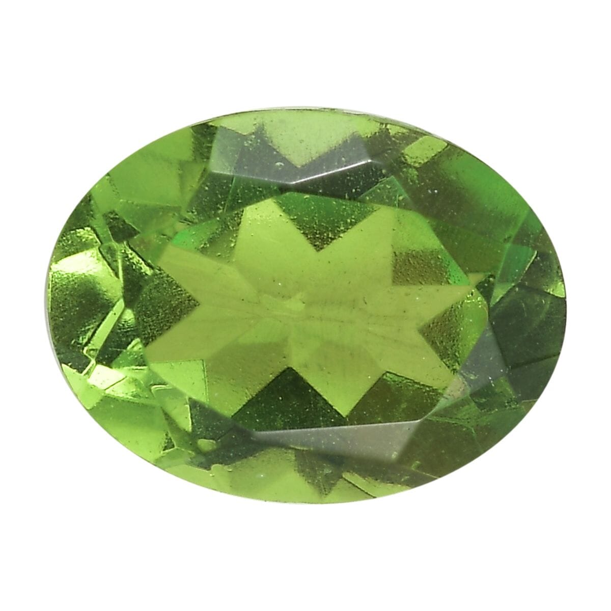 Chartreuse Quartz (Ovl 8x6 mm) 1.40 ctw Loose Gemstone image number 0