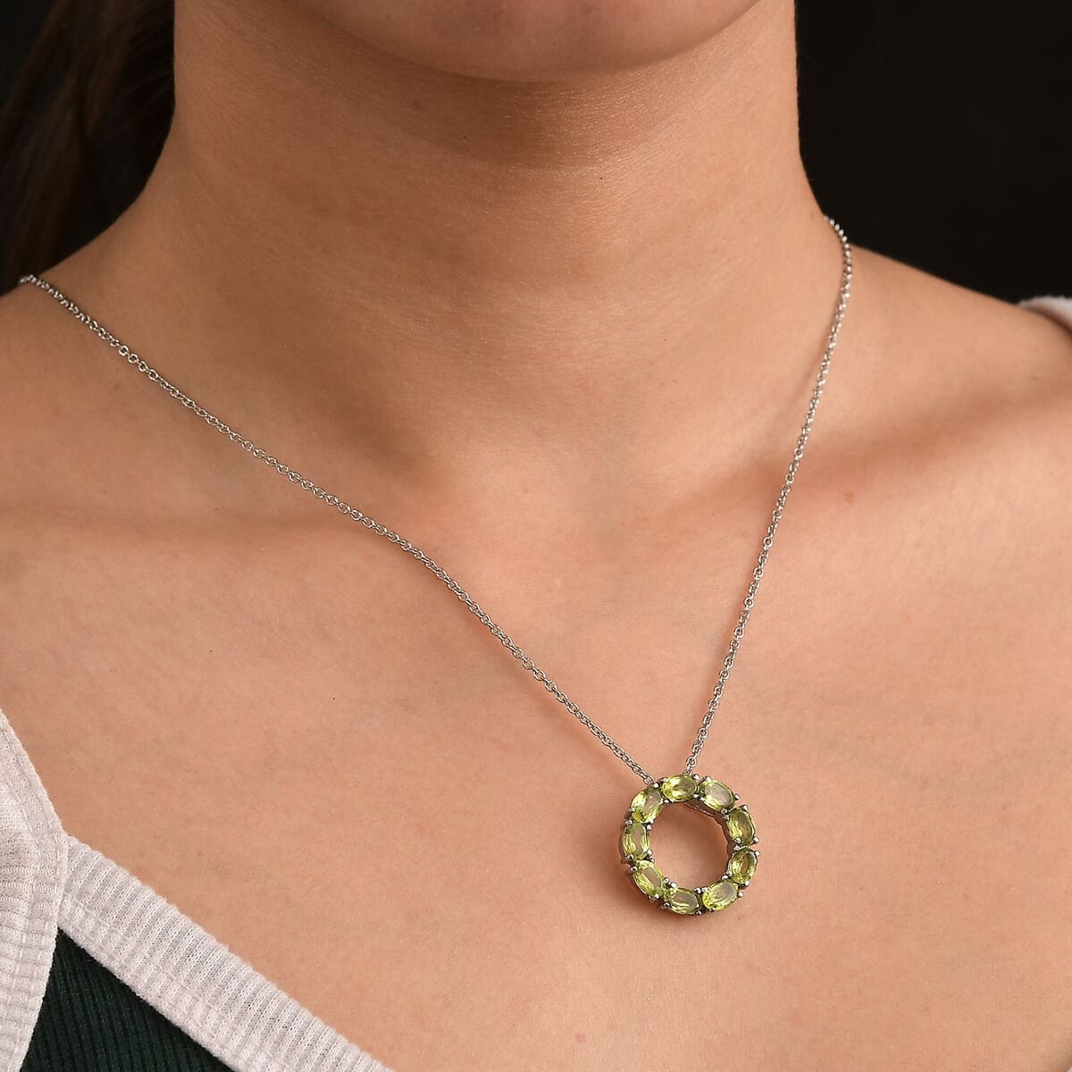 Peridot 3.90 ctw Fancy Necklace in Stainless Steel 20 Inches image number 2
