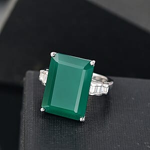 D'Joy Verde Onyx and Moissanite 13.15 ctw Art Deco Ring in Rhodium Over Sterling Silver (Size 6.0)