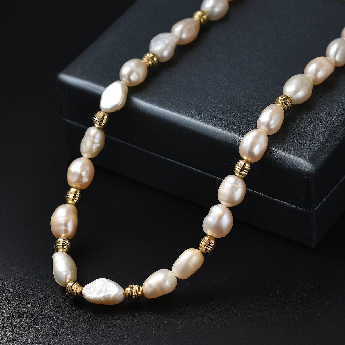 Pink Freshwater Pearl Necklace in 18K Vermeil Yellow Gold Over Sterling Silver 18 Inches image number 1