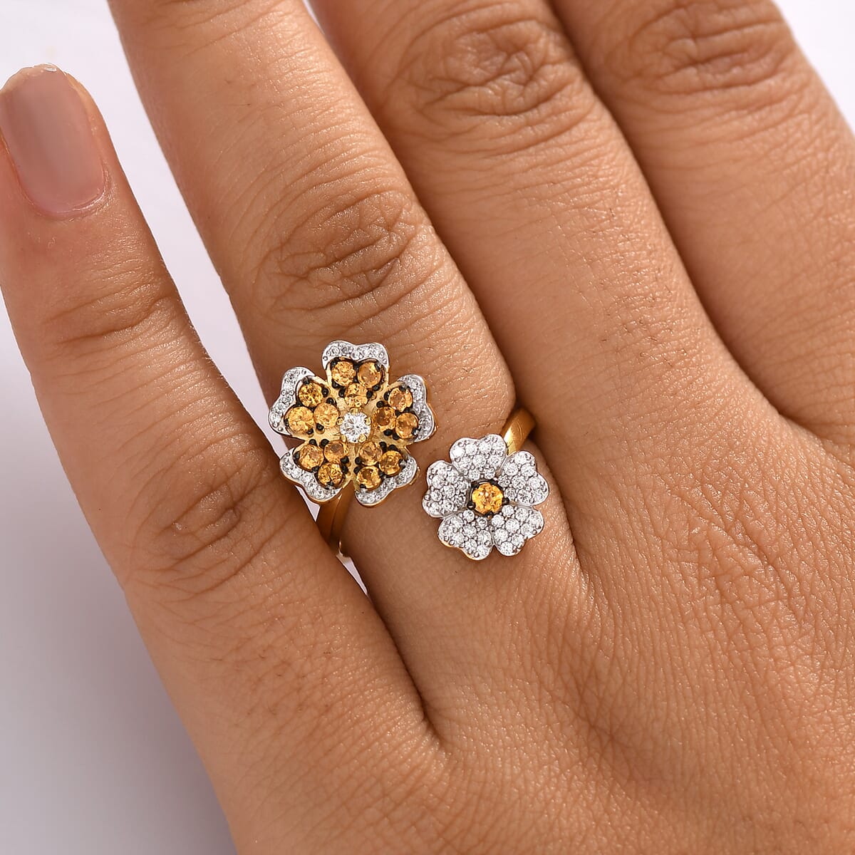 D'Joy Tanzanian Mandarin Garnet and Moissanite 1.50 ctw Twin Flame Bloom Ring in 18K Vermeil Yellow Gold Over Sterling Silver (Size 7.0) image number 2