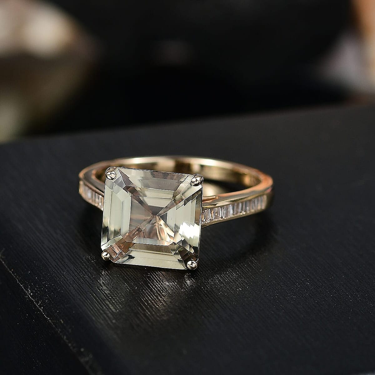 Certified & Appraised Luxoro AAA Turkizite and G-H I2 Diamond Ring in 14K Yellow Gold (Size 10.0) 5.25 ctw (Del. in 10-15 Days) image number 1