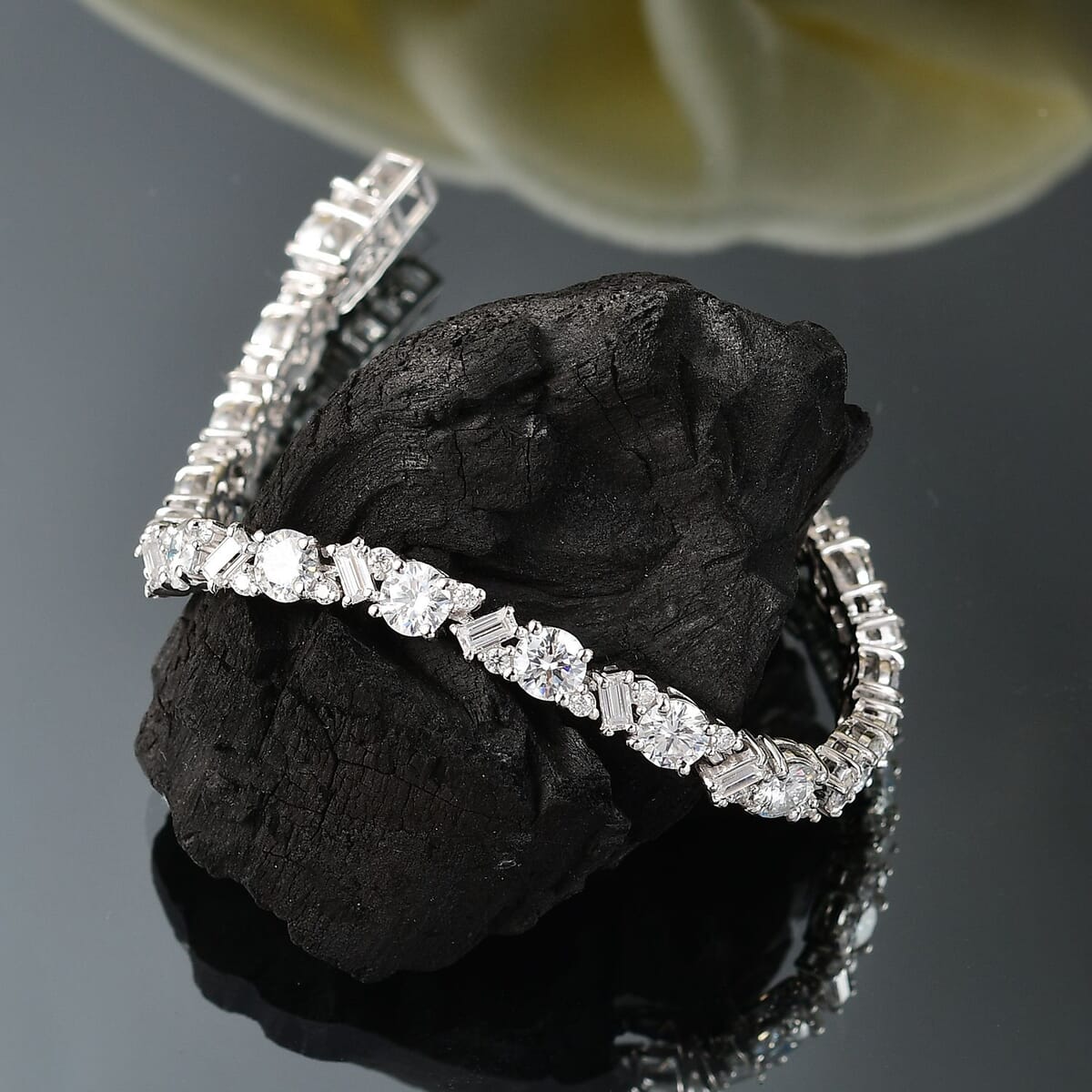 D'Joy Moissanite 13.10 ctw Stars and Constellations Bracelet in Rhodium Over Sterling Silver (8.00 In) image number 1