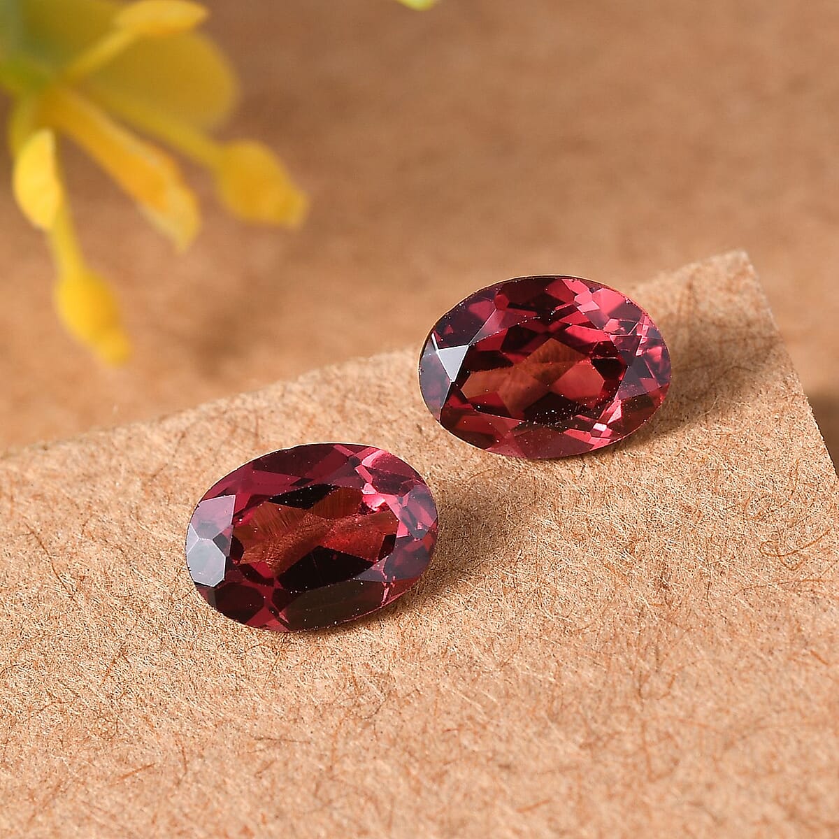 Orissa Rose Garnet Set of 2 (Ovl 7x5 mm) 1.88 ctw image number 1