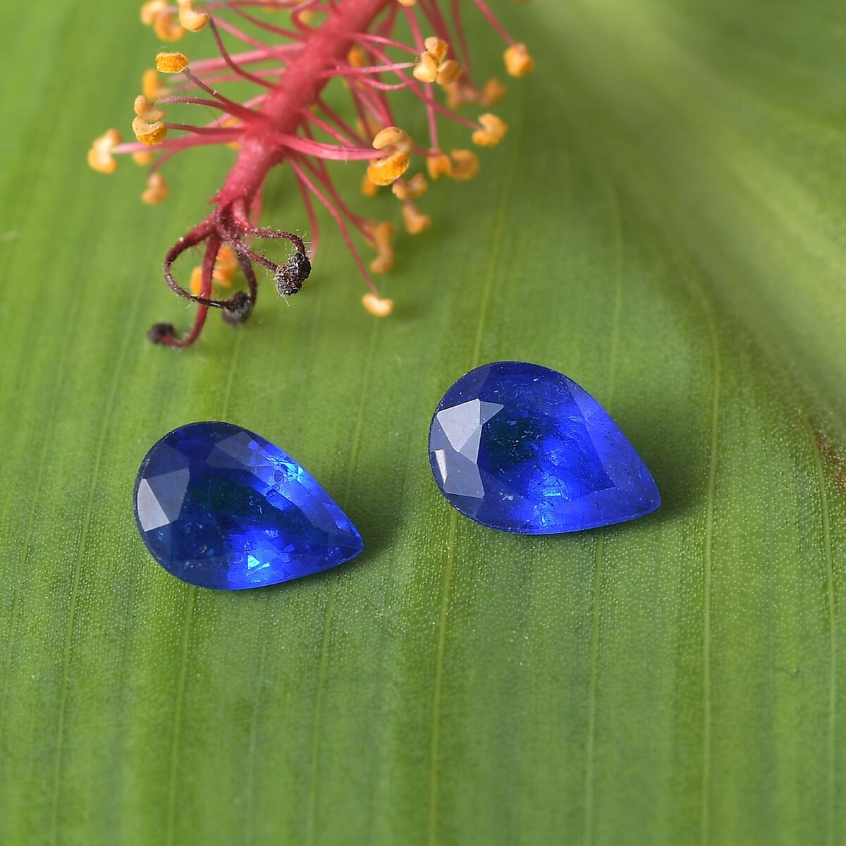 Tanzanian Blue Spinel (DF) (Pear 7x5 mm) 1.33 ctw Loose Gemstone image number 1