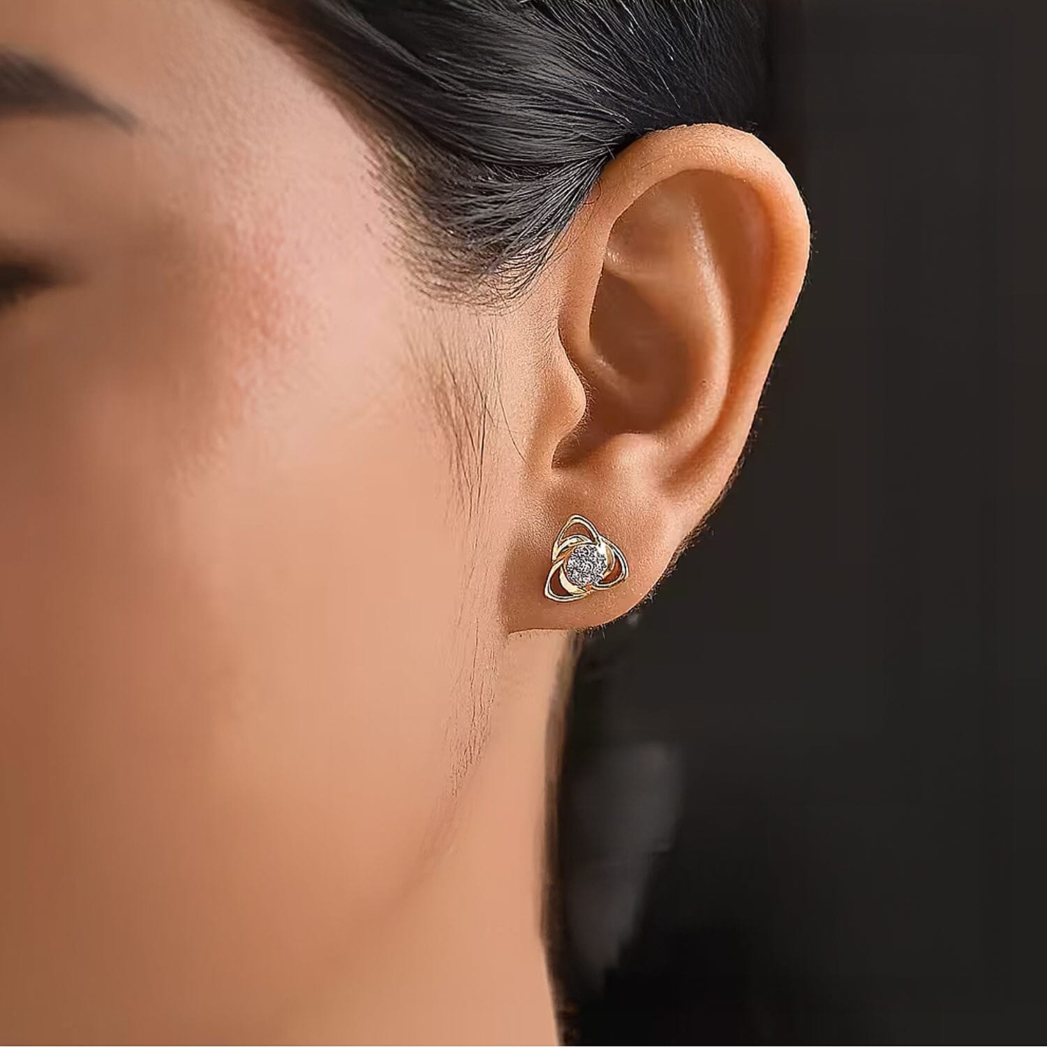 Luxuriant Lab Grown Diamond G-H SI 0.20 ctw Floral Stud Earrings in 18K Vermeil Yellow Gold Over Sterling Silver