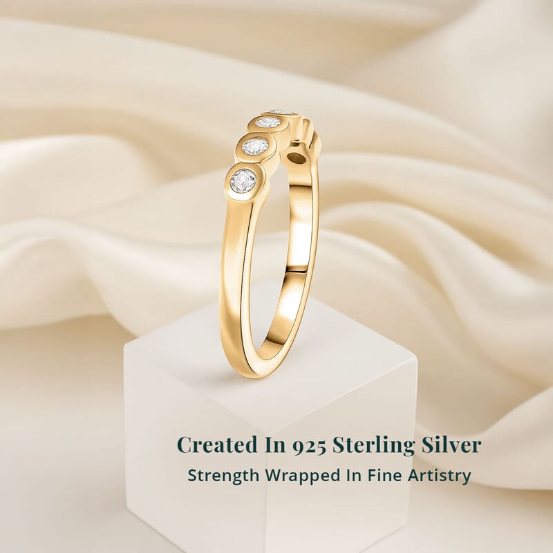 Luxuriant Lab Grown Diamond G-H SI 0.25 ctw Ring in 18K Vermeil Yellow Gold Over Sterling Silver (Size 10.0)