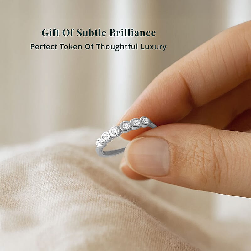 Luxuriant Lab Grown Diamond G-H SI 0.25 ctw Ring in Rhodium Over Sterling Silver (Size 10.0) 