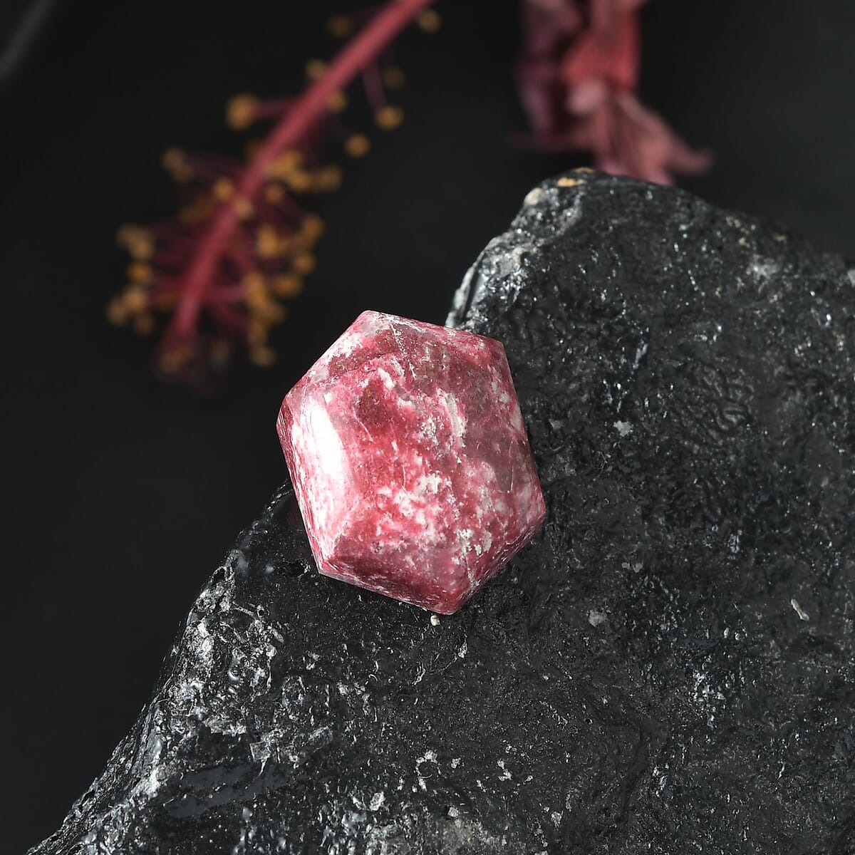 Norwegian Thulite (Fancy 16x12 mm) 9.20 ctw Loose Gemstone image number 1