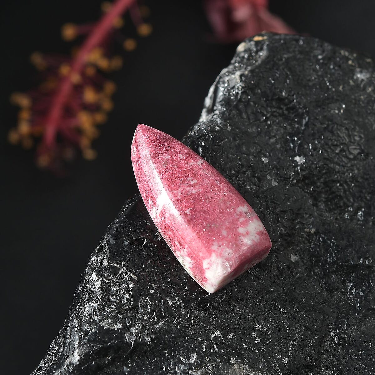 Norwegian Thulite (Fancy 18x8 mm) 7.30 ctw Loose Gemstone image number 1