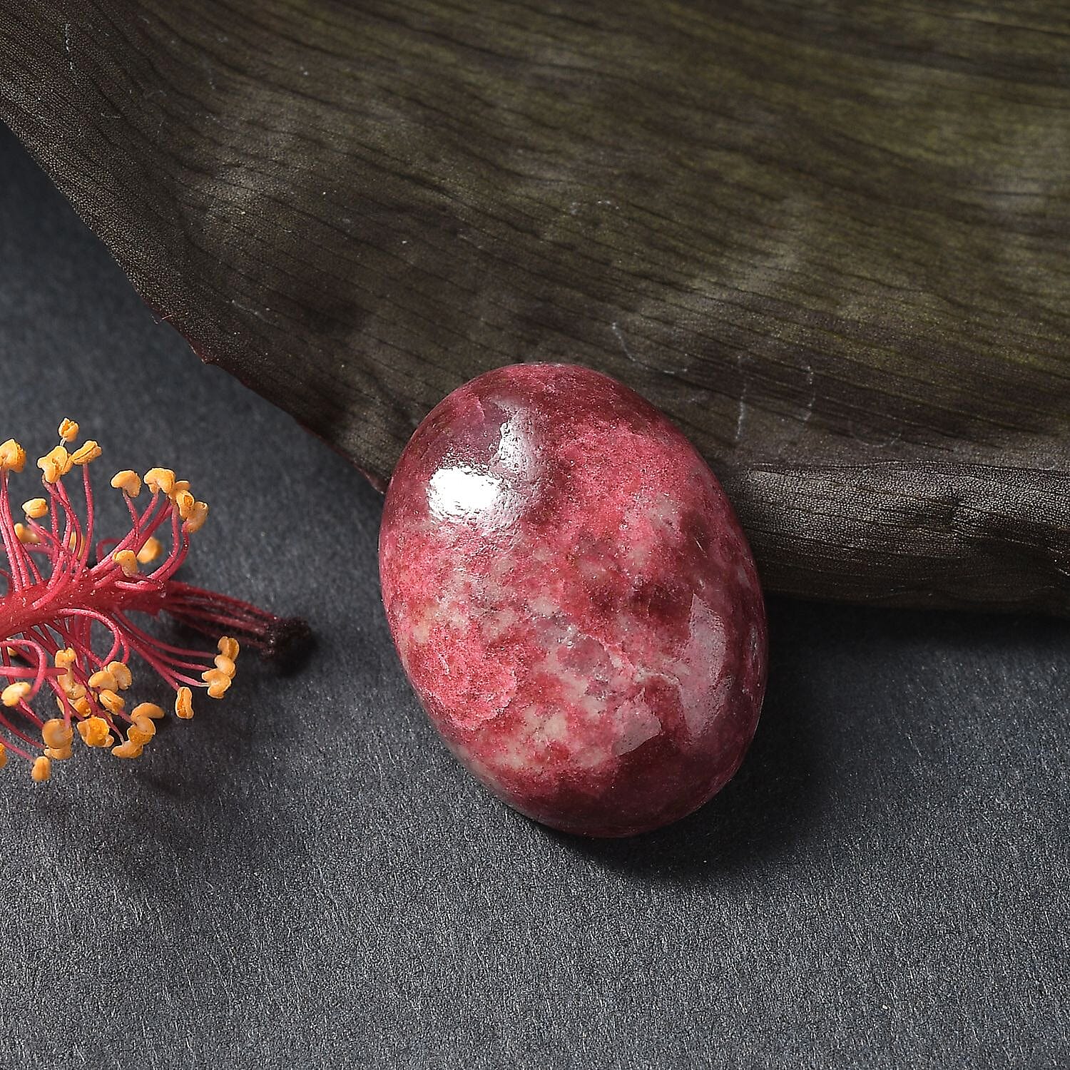 AA Norwegian Thulite (Oval 16x12 mm) 8.80 ctw Loose Gemstone