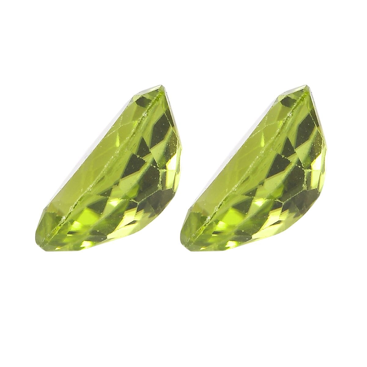 Set of 2 Peridot (Pear 9x7 mm) 3.02 ctw Loose Gemstone image number 2