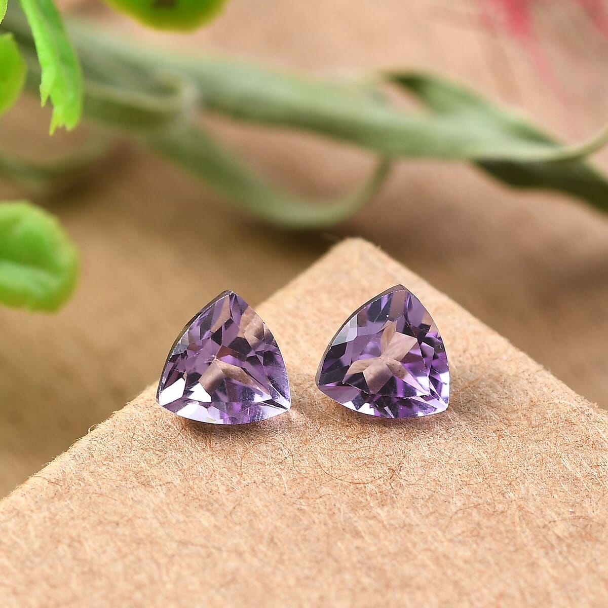 Rose De France Amethyst (Trl 5 mm) 0.68 ctw Loose Gemstone image number 1