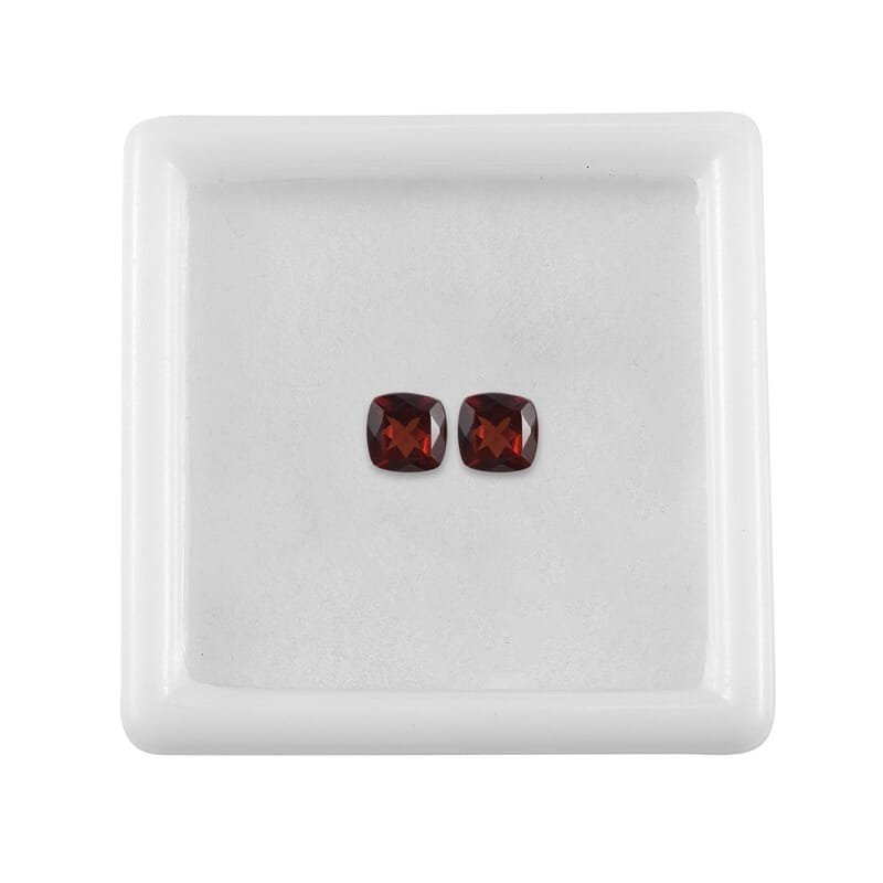 Set of 2 Mozambique Garnet (Cush 5x5 mm) 1.13 ctw Loose Gemstone