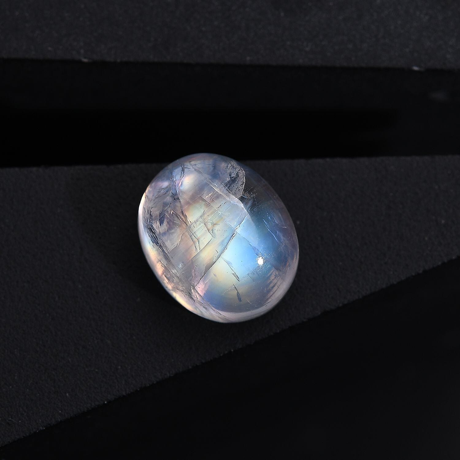Rainbow Moonstone (Oval 11x9 mm) 3.50 ctw Loose Gemstone