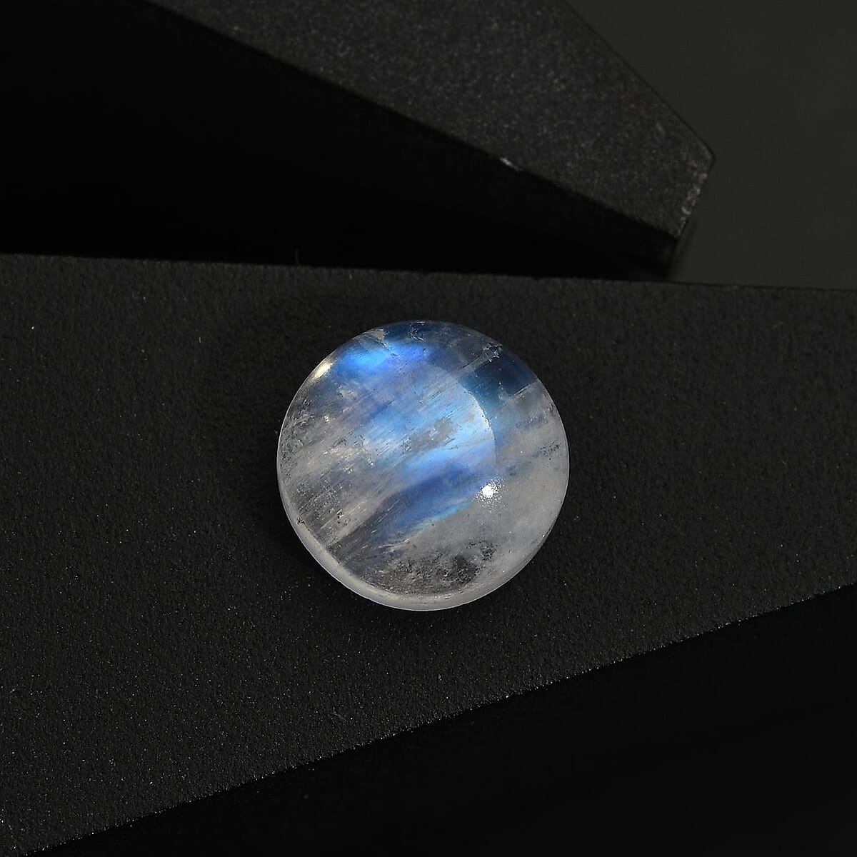 AA Rainbow Moonstone (Rnd 10 mm) 3.70 ctw Loose Gemstone image number 1