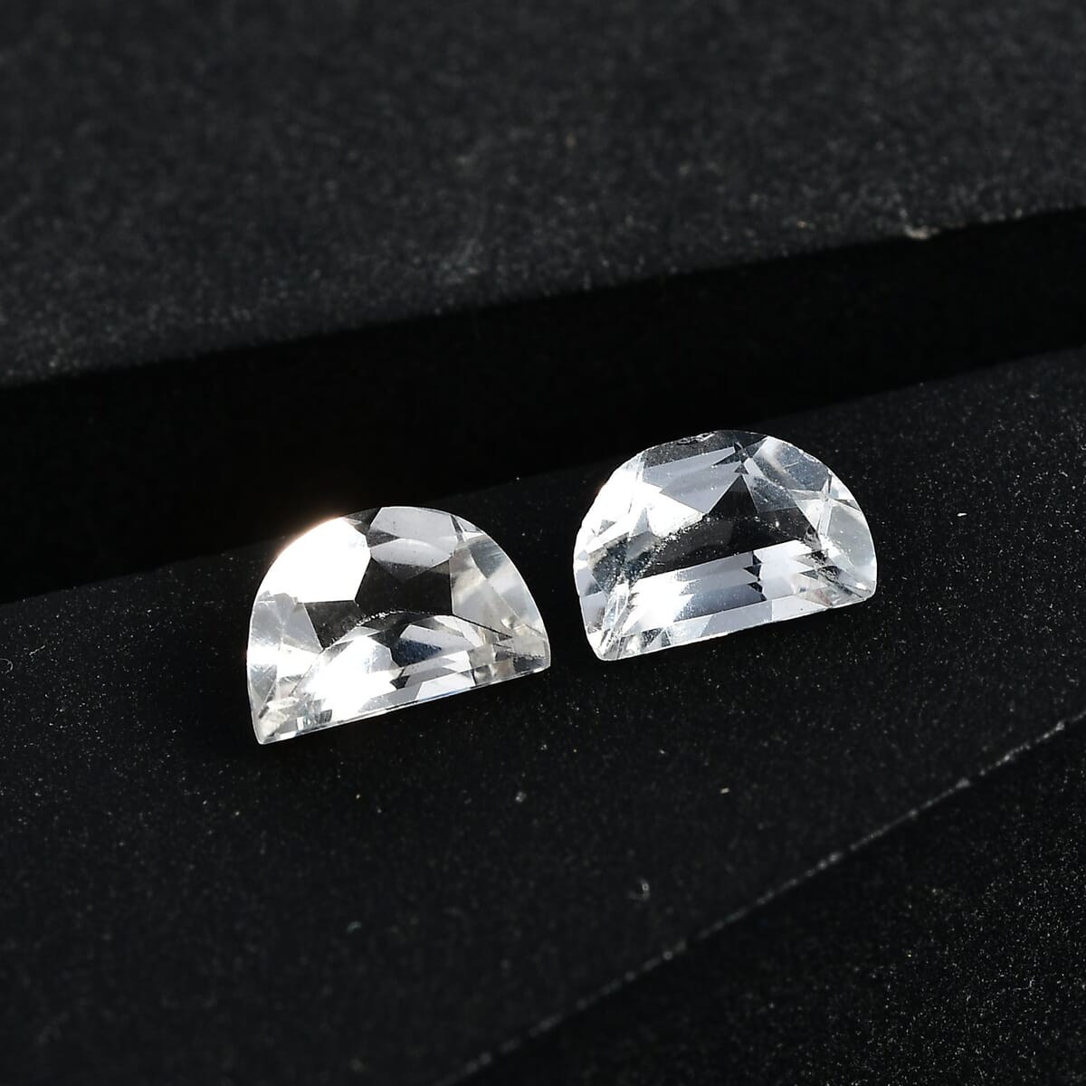 White Topaz Set of 2 (D Shape 6x4 mm) 0.84 ctw Loose Gemstone image number 1