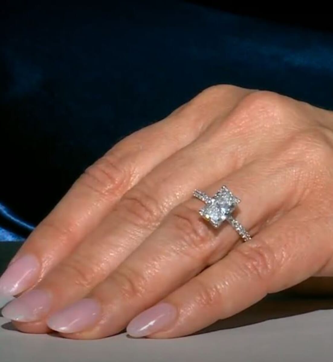 Luxuriant Lab Grown Diamond G - VS 3.00 ctw Ring in 950 Platinum 5 Grams (Del. in 10-15 Days) image number 4