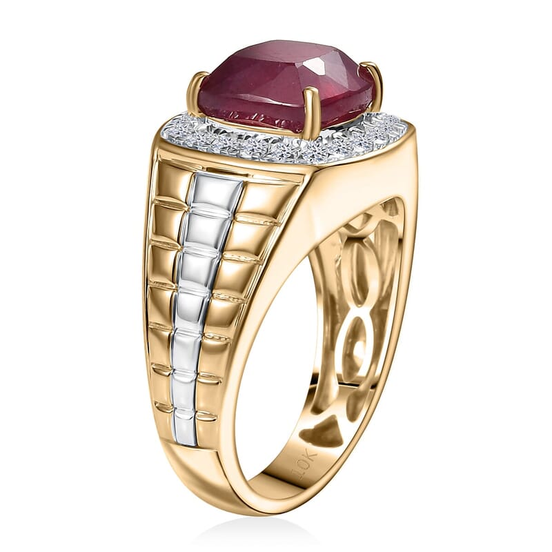10K Yellow Gold AAA Niassa Ruby (FF), Luxuriant Lab Grown Diamond (E-F, VS) Men's Ring (Size 7.5) 6.03 ctw