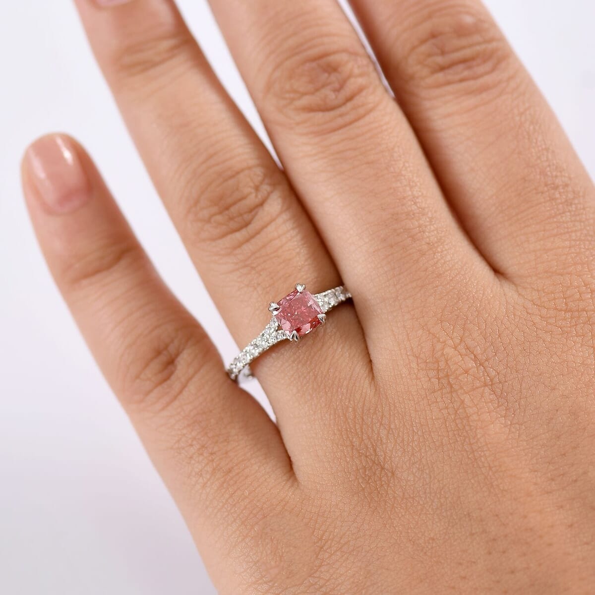 IGI Certified Luxuriant Lab Grown Pink and White Diamond VS 1.50 ctw Dawn Rose Ring in 950 Platinum (Size 10.0) image number 2