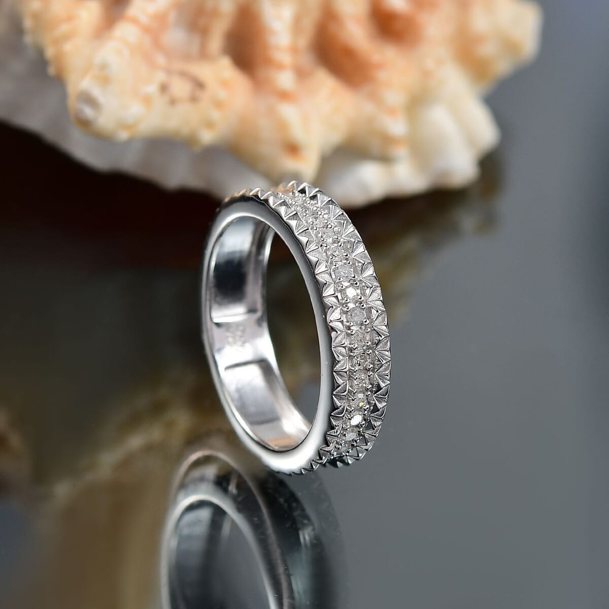 D'Joy Diamond Crown Edge Ring in Rhodium Over Sterling Silver (Size 7.0) 0.15 ctw image number 1
