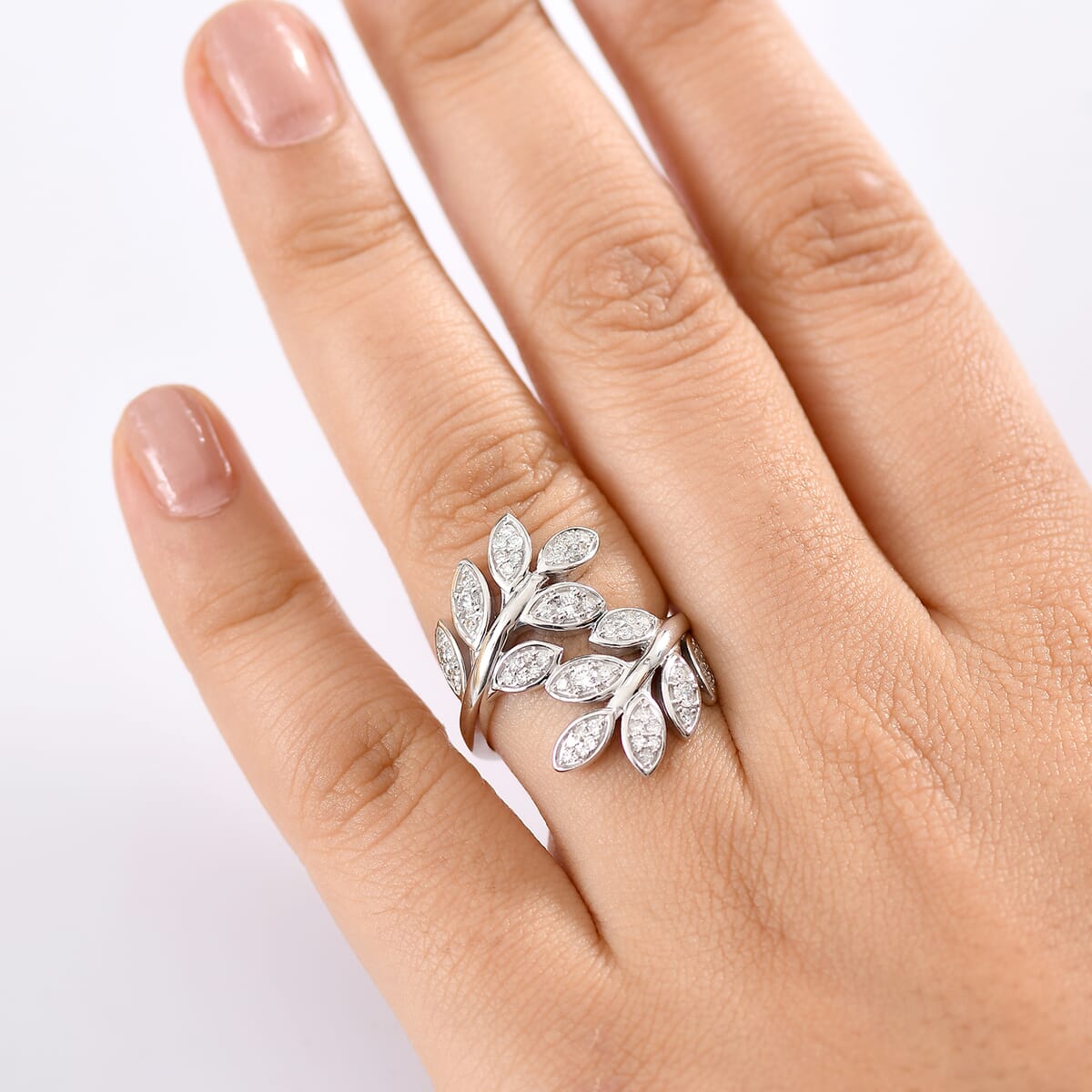 Luxuriant Lab Grown Diamond G-H SI 0.50 ctw Leaves Ring in Rhodium Over Sterling Silver (Size 9.0)  image number 2