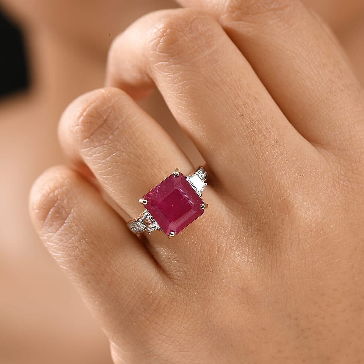 10K Yellow Gold AAA Asscher Cut Niassa Ruby, Luxuriant Lab Grown Diamond (E-F, VS) (0.78 cts) Ring (Size 5.0) 10.78 ctw image number 2