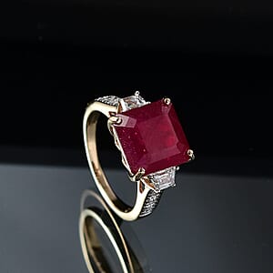 10K Yellow Gold AAA Asscher Cut Niassa Ruby, Luxuriant Lab Grown Diamond (E-F, VS) (0.78 cts) Ring (Size 6.5) 10.78 ctw