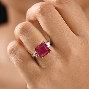 AAA Asscher Cut Niassa Ruby and E-F VS Luxuriant Lab Grown Diamond 10.78 ctw Ring in 10K Yellow Gold (Size 7.0)