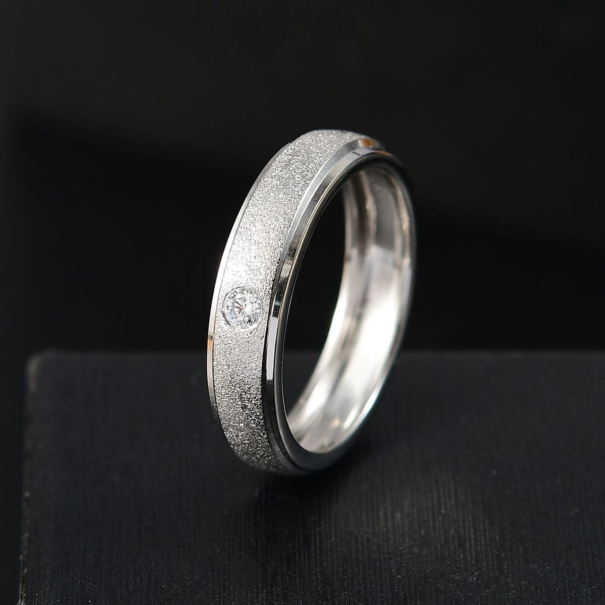 950 Platinum Luxuriant Lab GrownDiamond (VS) Band Ring (Size 10.0) image number 1