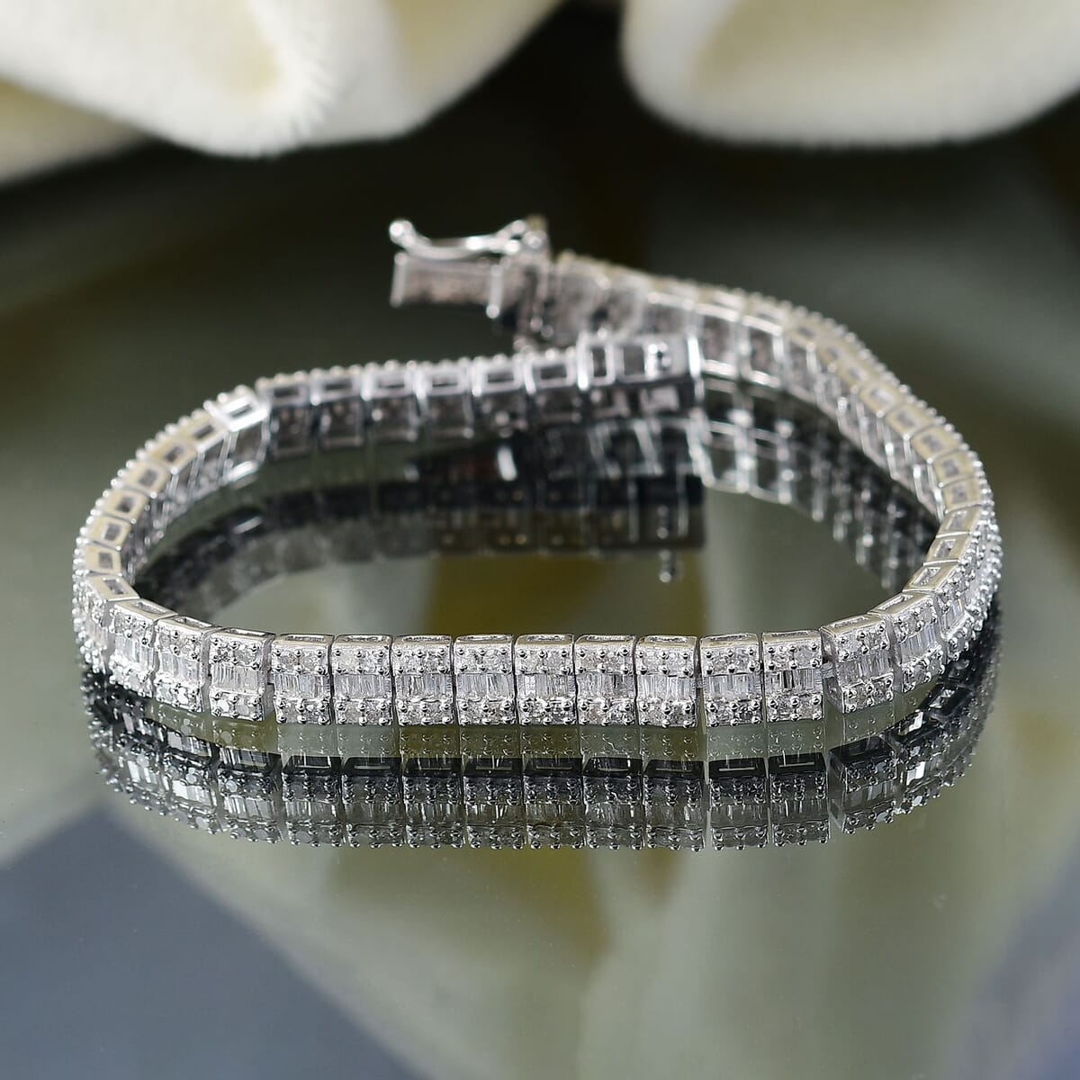 D'Joy Diamond 4.00 ctw Art Deco Bracelet in Rhodium Over Sterling Silver (7.25 In) image number 1