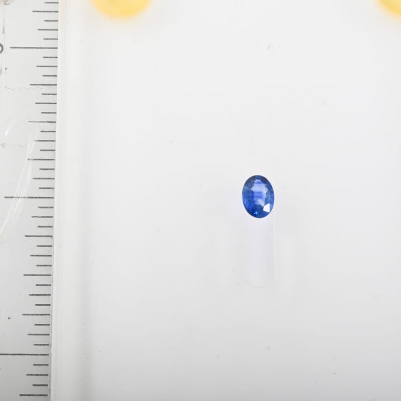 AAAA Ceylon Blue Sapphire (Ovl 7x5 mm) 0.80 ctw