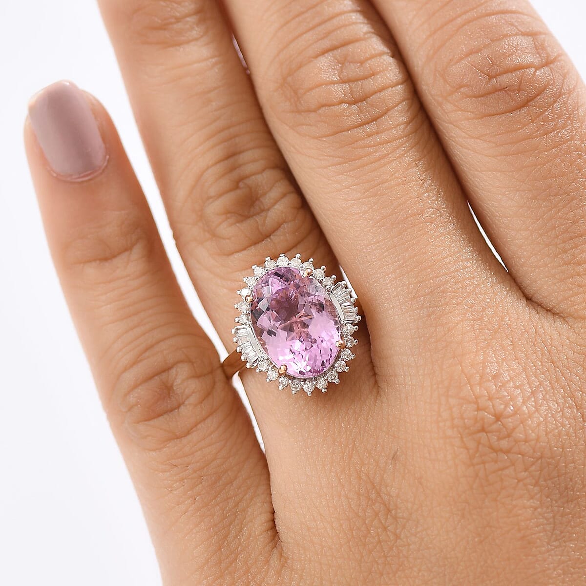 Luxoro AAA Martha Rocha Kunzite and G-H I2 Diamond 7.80 ctw Twilight Blossom Ring in 10K Rose Gold (Size 9.0) image number 2