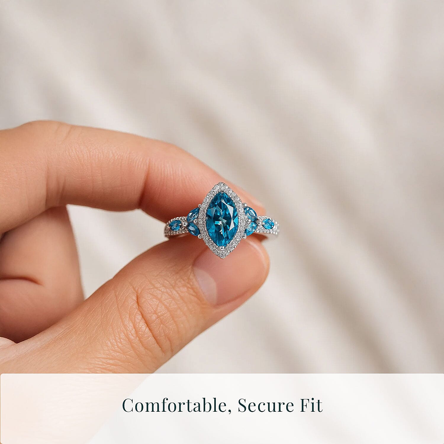 IGI Certified Luxuriant Lab Grown Blue Diamond (IR) VS and Lab Grown Diamond 2.00 ctw Helix Eye Ring in 950 Platinum (Size 10.0) 6.40 Grams