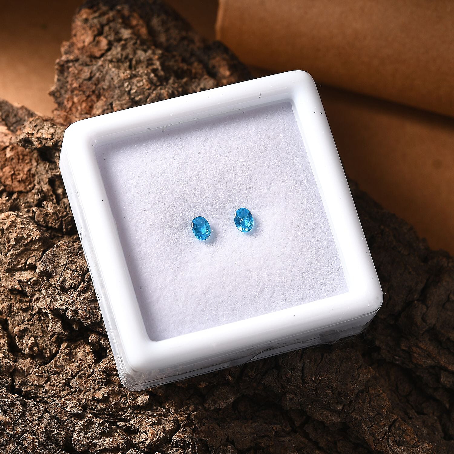 AA Malgache Neon Apatite Set of 2 (Ovl 4x3 mm) 0.29 ctw Loose Gemstone