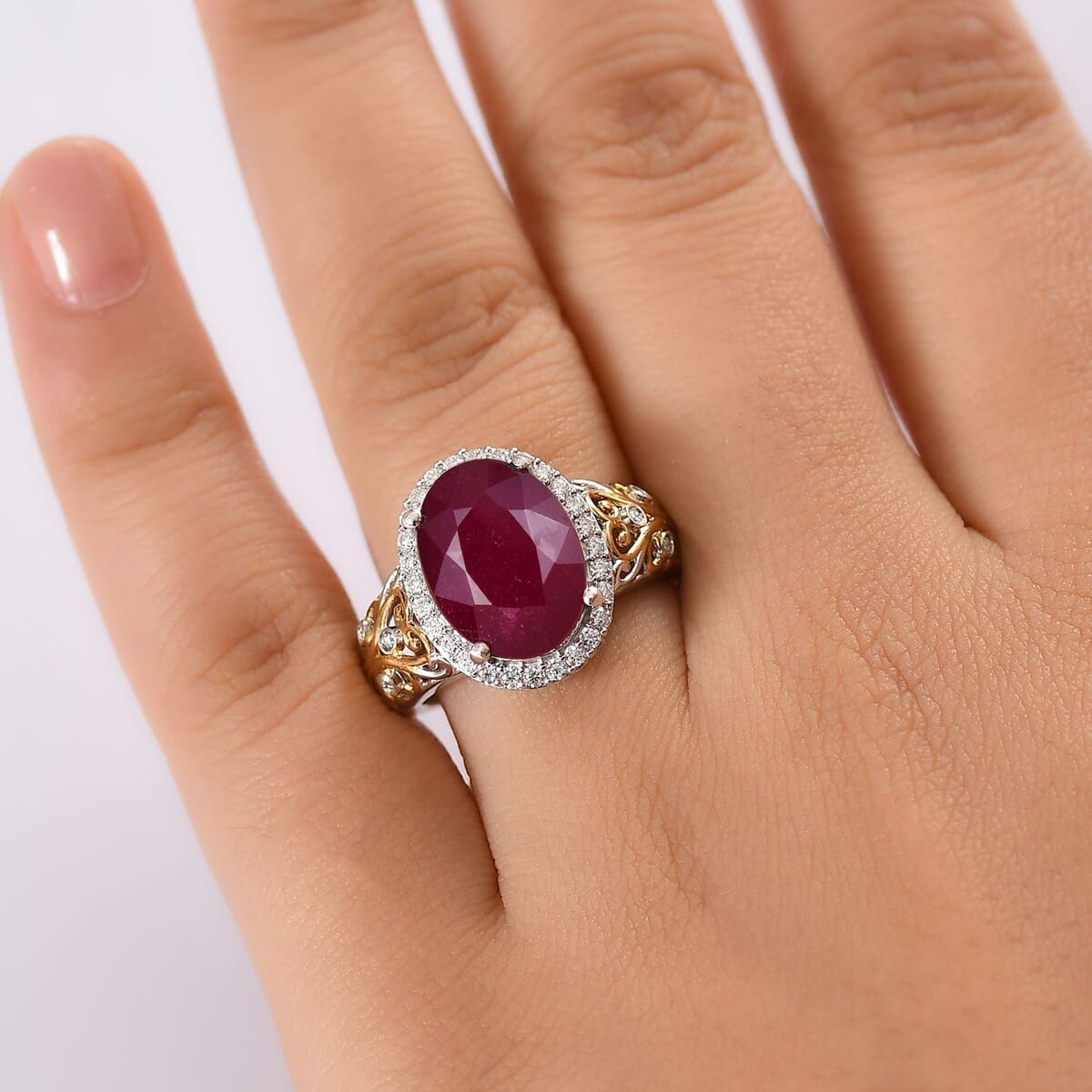 Niassa Ruby (FF) and Moissanite 9.90 ctw Ring in 18K Vermeil YG and Rhodium Over Sterling Silver (Size 8.0) image number 2