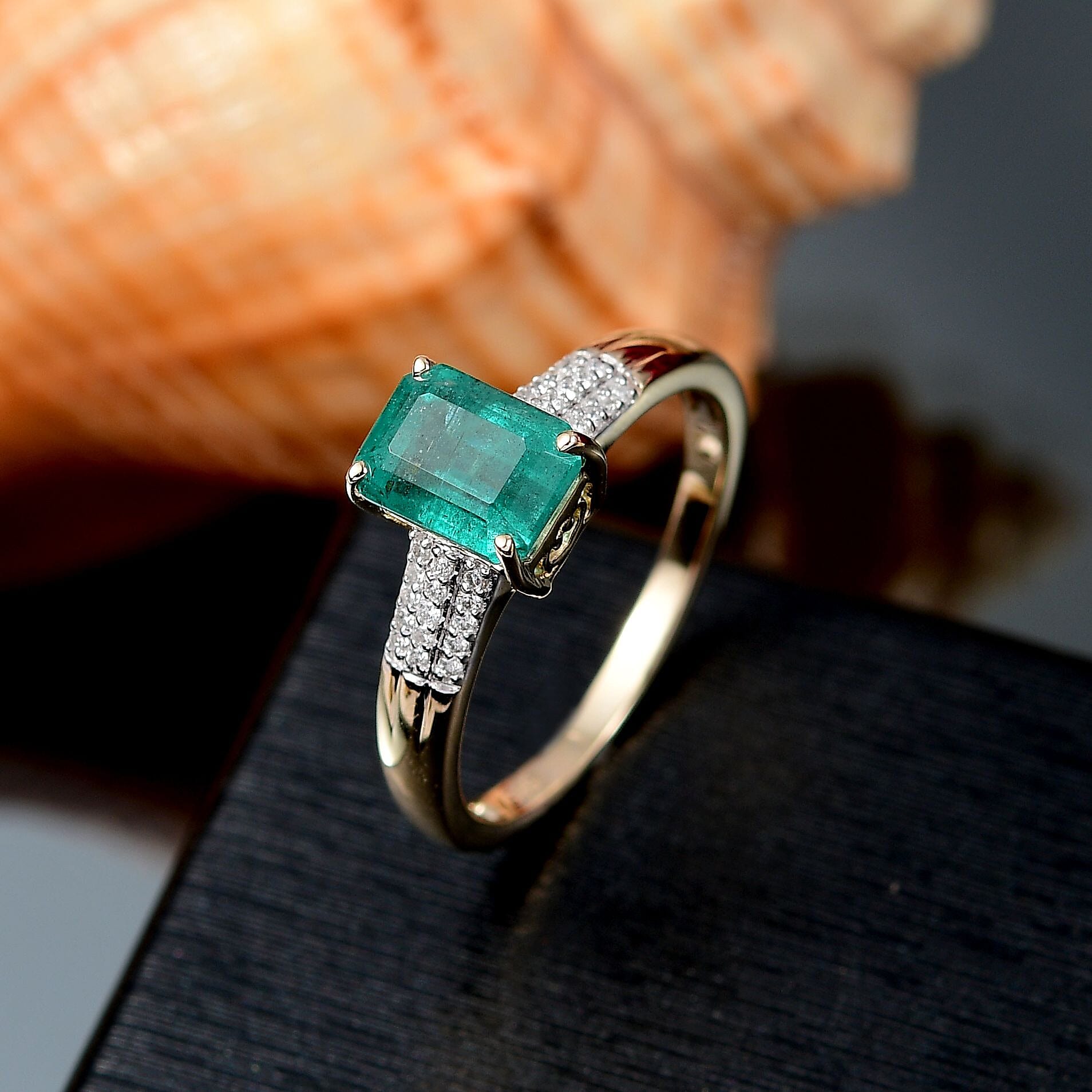 Luxoro  AAA Kagem Zambian Emerald and Diamond I1 1.80 ctw Ring in 14K Yellow Gold (Size 9.0)