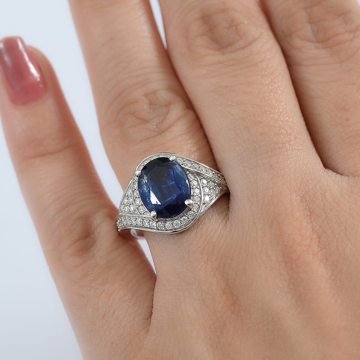 D'Joy Premium Kashmir Kyanite and Moissanite 5.00 ctw Moonlit Majesty Ring in Rhodium Over Sterling Silver (Size 8.0) image number 2